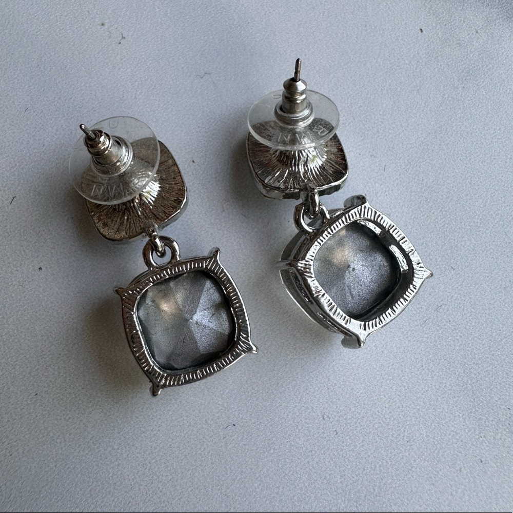 Drop earrings - Picture 2 of 3